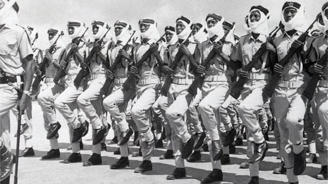 Ciidammo Soomaali ah oo 1977 ku qaadanaya tababar goob aan la cayimin oo ku taalla Soomaaliya xilli uu socday dagaalkii ay Soomaaliya kula jirtay Itoobiya.