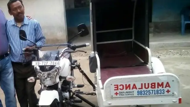 করিমুল হক ও তার মোটরসাইকেল অ্যাম্বুলেন্স