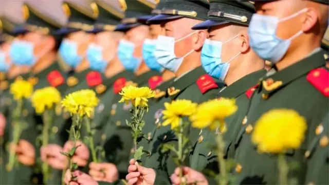 చైనా సైనికులకు నివాళులు (ఫైల్ ఫొటో)