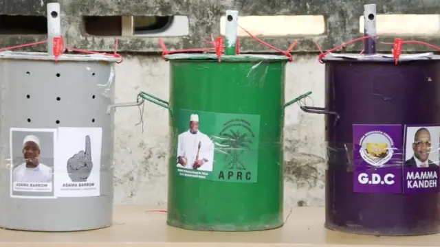 Les gambiens étaient appelés aux urnes jeudi 1er décembre pour élire leur prochain président. Trois candidats étaient en lice, dont le chef de l'Etat sortant, Yahya Jammeh, Adama Barrow, candidat désigné par l'opposition et Mama Kandeh du GDC