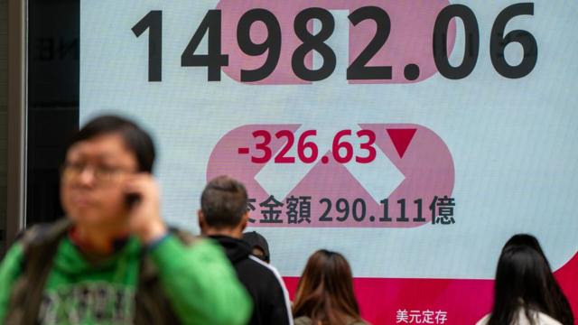 香港预算案2024：财政赤字连续第二年超千亿，全面撤销“辣招”税拯救楼市- BBC News 中文
