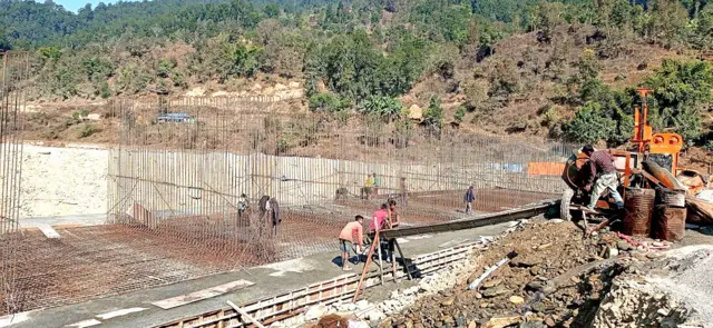 रिस्तीखोला