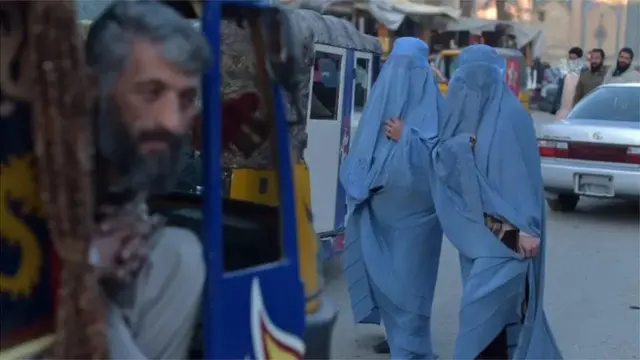 Əfqanıstan Kabil Taliban Burka burqa siyasət