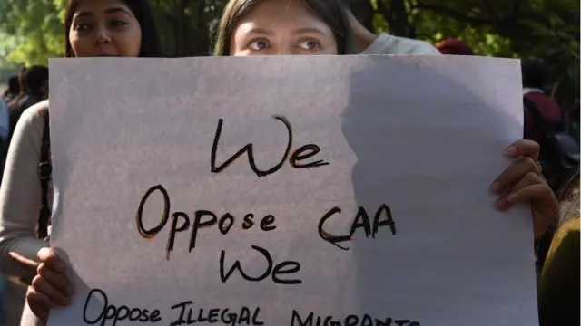 রোববার সহিংসতা হয়েছে অনেক জায়গায়