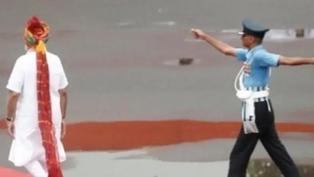 नरेंद्र मोदी