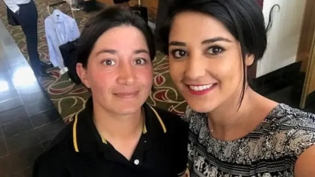 ईरम अब्बासी के साथ नाहिदा ख़ान
