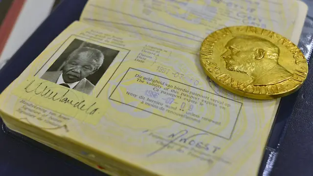 Badhaasa Nobeelii Nagaa Nelson Maandellaan argatan