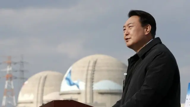 윤석열 국민의힘 대선 후보가 지난해 12월 경북 울진군 신한울원자력 발전소 3,4호기 부지에서 원전 관련 입장을 밝히고 있다