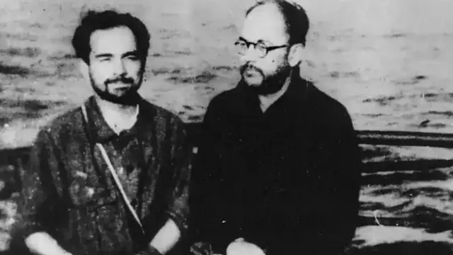 नेताजी सुभाषचंद्र बोस आबिद हुसेन यांच्यासोबत