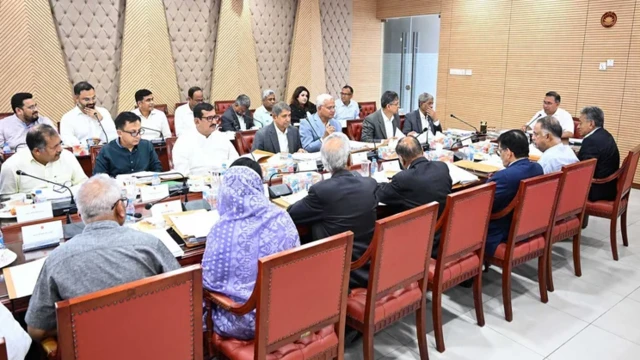 মন্ত্রিসভা বৈঠকে অর্থবছরের সময়সূচি পরিবর্তনের সিদ্ধান্ত নেওয়া হয়