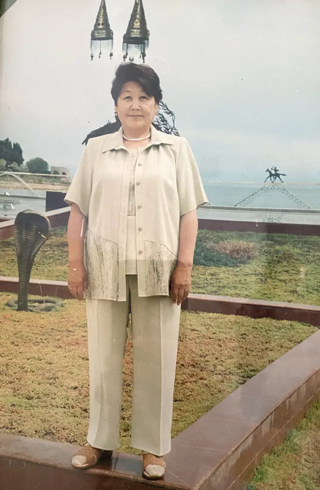 Шарипа Ибакова жарандык абалдын актыларын каттоо органында 35 жыл иштеген