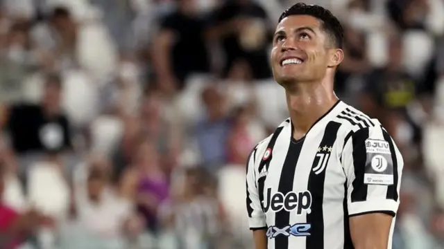 کریستیانو رونالدو قبل از رفتن به منچستریونایتد در ۹۸ بازی برای یوونتوس ۸۱ گل زد