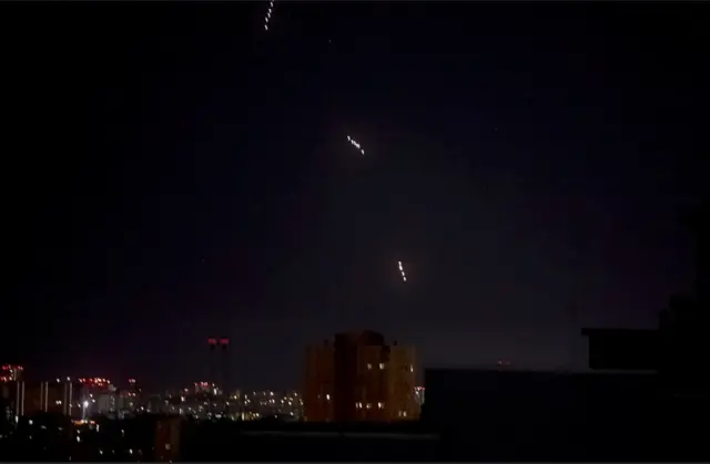 Бевые части «Орешника» падают на землю