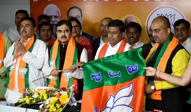 পশ্চিমবঙ্গের তমলুক কেন্দ্র থেকে লড়বেন বিজেপি তে সদ্য যোগ দেওয়া সাবেক বিচারপতি অভিজিৎ গঙ্গোপাধ্যায়।