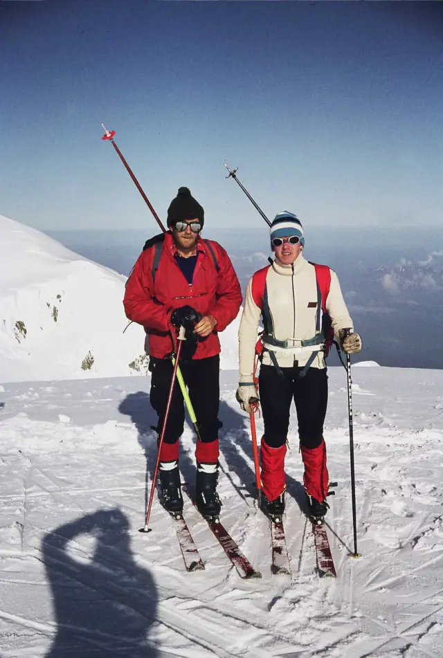Davo Karničar (desno) sa najstarijim bratom Lukom na Mon Blanu, najvišem vrhu Alpa