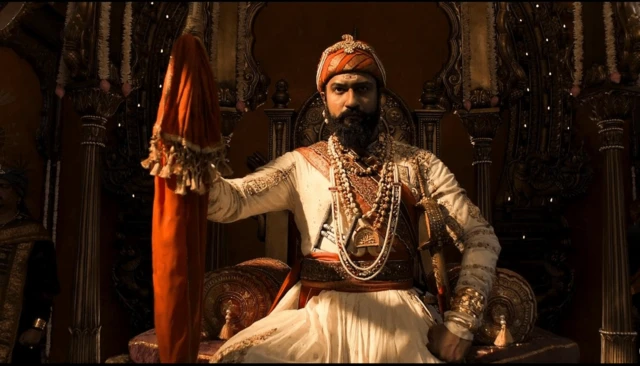 ছাভা সিনেমায় মহারাজ সম্ভাজির ভূমিকায় ভিকি কৌশল