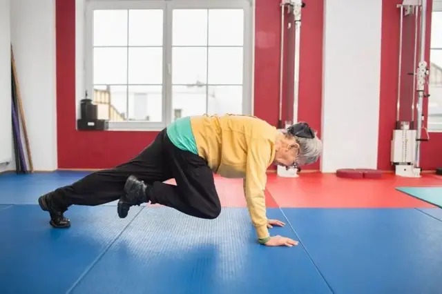 Haweeney da' ah oo jimicsi sameyneysa