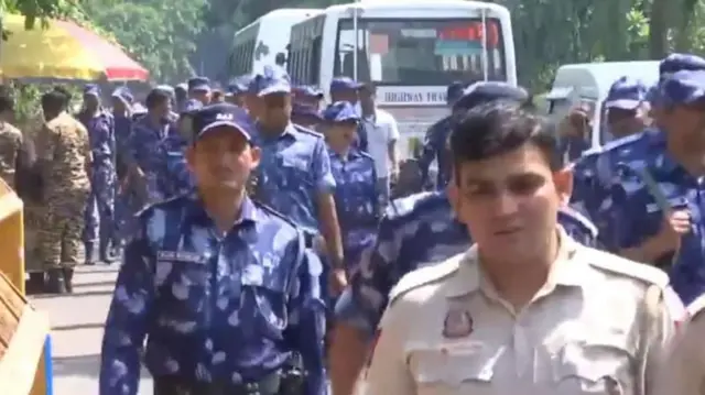 ભાજપનાં મુખ્યાલયની આસપાસ સુરક્ષા વ્યવસ્થા કડક કરી છે