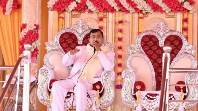 জমায়েতে ভোলে বাবা