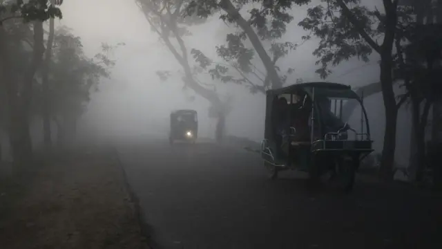 কুয়াশার সঙ্গে শৈত্যপ্রবাহের সরাসরি কোন সম্পর্ক নেই