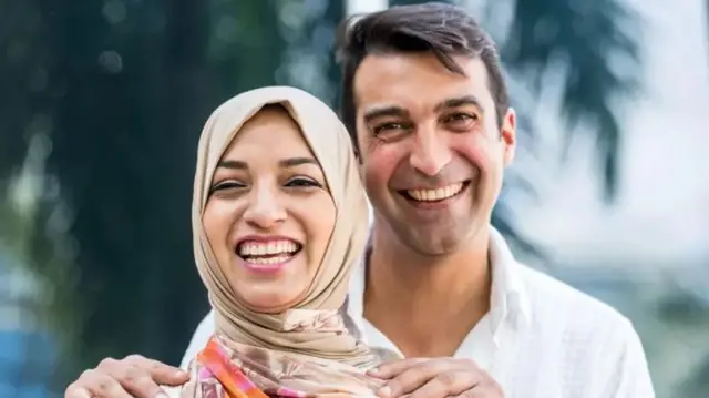 ਭਾਰਤ ਵਿੱਚ ਬਹੁਗਿਣਤੀ ਹਿੰਦੂਆਂ ਦੇ ਨਾਲ-ਨਾਲ ਮੁਸਲਮਾਨਾਂ, ਸਿੱਖਾਂ ਅਤੇ ਈਸਾਈਆਂ ਵਰਗੇ ਘੱਟ ਗਿਣਤੀ ਭਾਈਚਾਰਿਆਂ ਵਿੱਚ ਵੀ ਜਾਤੀ ਵੰਡ ਹੈ