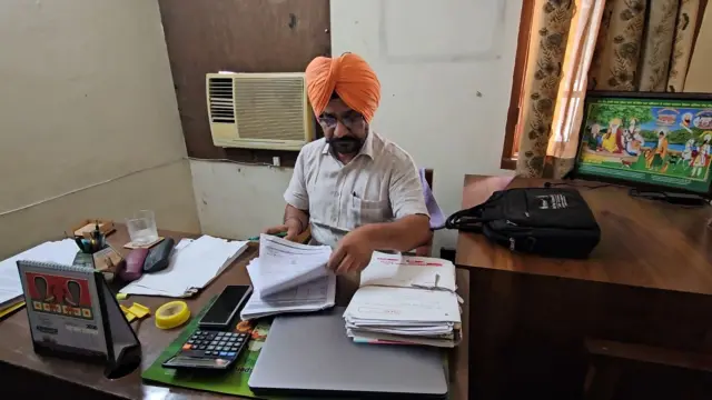 ਖੇਤੀਬਾੜੀ ਅਫ਼ਸਰ