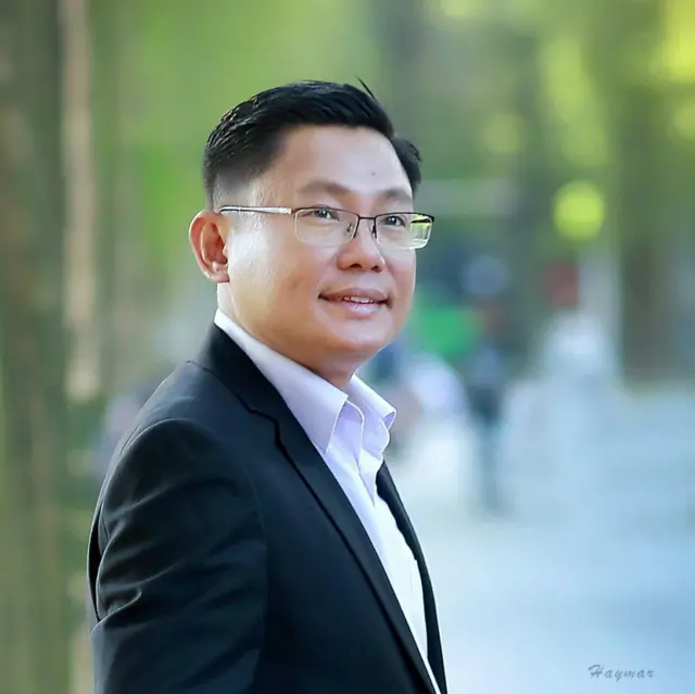 စာရေးဆရာ၊ ဒါရိုက်တာနဲ့ ဇာတ်ညွှန်းရေးဆရာ မင်းခိုက်စိုးစန်