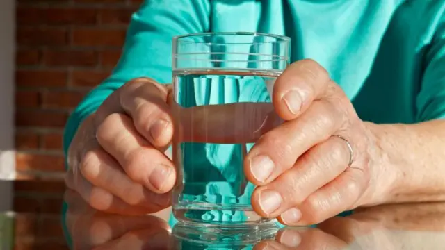 వృద్ధాప్యంలో రోగనిరోధక వ్యవస్థ సామర్థ్యం తగ్గుతుంది