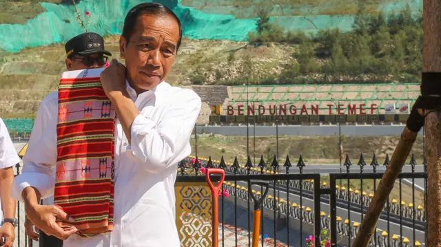 Jokowi, bendungan Temef, krisis air NTT