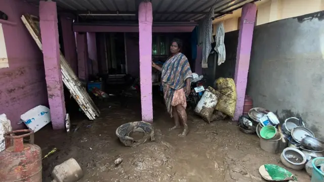 కలత్తూరు, రాయల చెరువు, గండి, గ్రామాలకు వరద