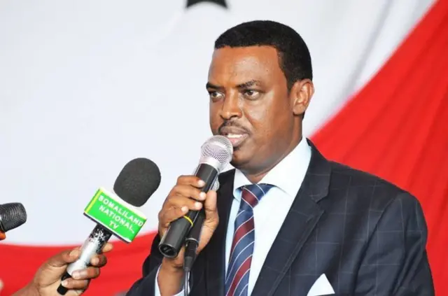 ሚኒስተር ባህልን ሓበሬታን ከምኡ ከኣ ውሃቢ ቃል ሶማሊላንድ ዓሊ ሓሳን ሞሓመድ