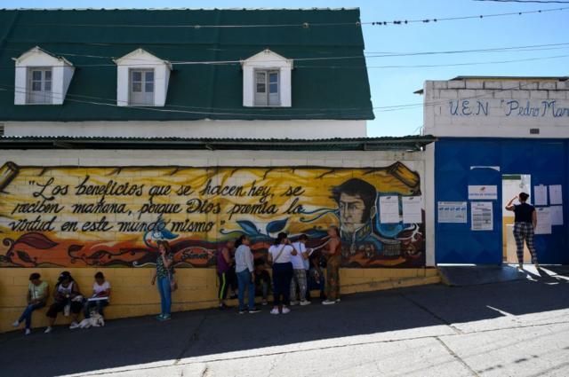 Venezuelanosapostas loterias onlineum centroapostas loterias onlinevotação para o referendo