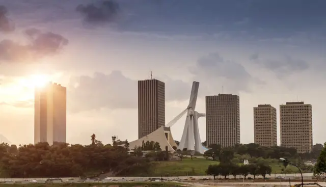La capitale ivoirienne Abidjan a été un hub principal d'Air Afrique à côté de Dakar et Yaoundé.