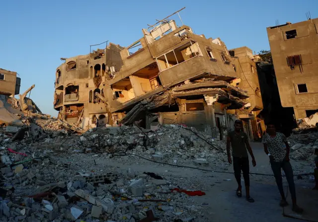 دمار في قطاع غزة جراء قصف إسرائيلي.