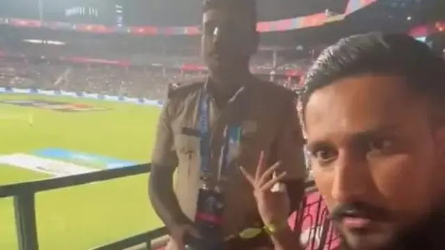 පකිස්ථානය දිනේවා'යි කීම තහනම් කළ වීඩියෝව