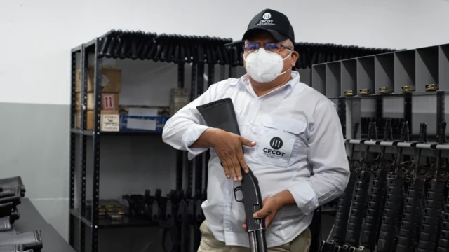 مدير مركز سيكوت كان دليلا لبعض الصحفيين في السابق