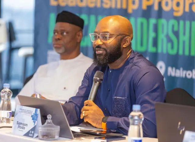 Samson Itodo ji igwe e ji ekwu okwu n'aka 