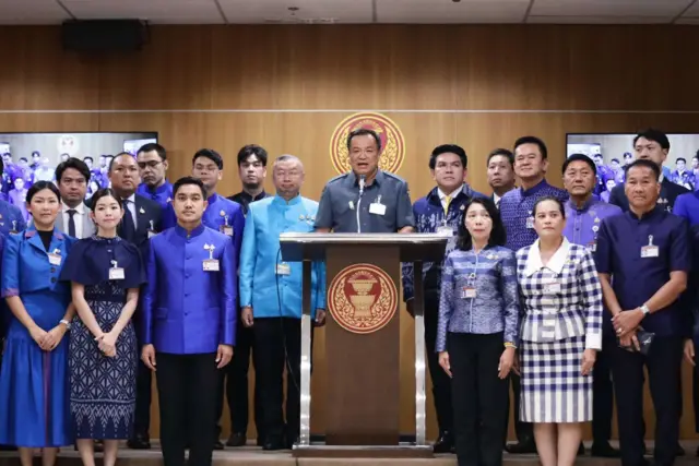 อนุทิน ชาญวีรกูล นำทีม สส. ภูมิใจไทย เปิดแถลงข่าวพร้อมสนับสนุนนายกฯ จากพรรคเพื่อไทย