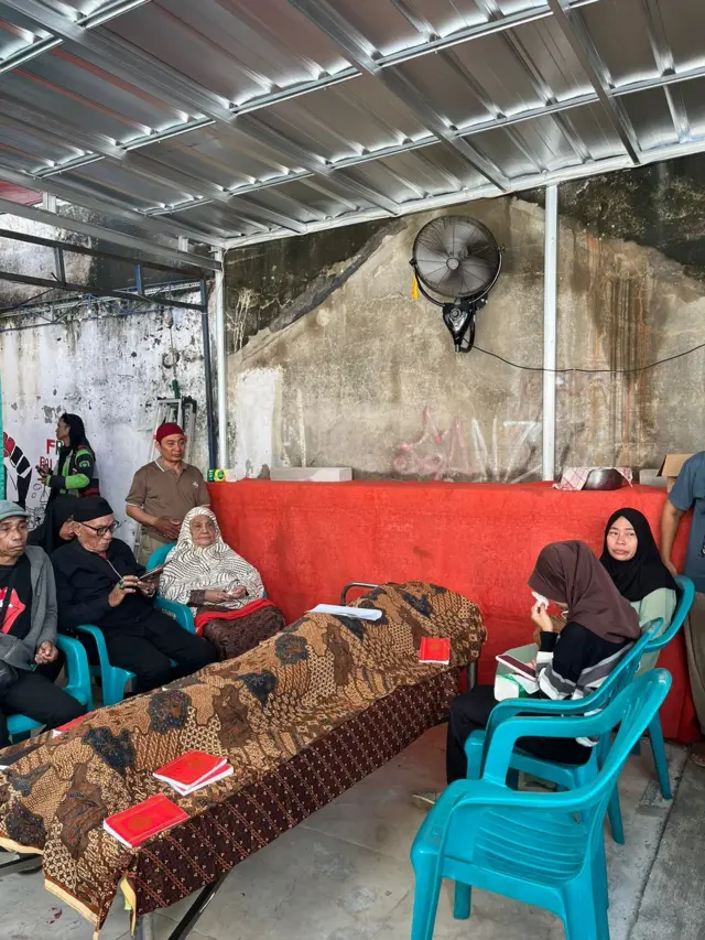 ojol, demo DPR, Brimob