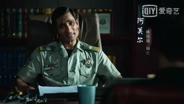 रतूड़ी एका भूमिकेत