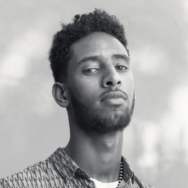 ጀምበሩ ደመቀ