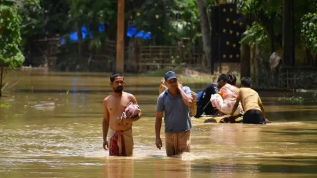 આસામમાં પુર