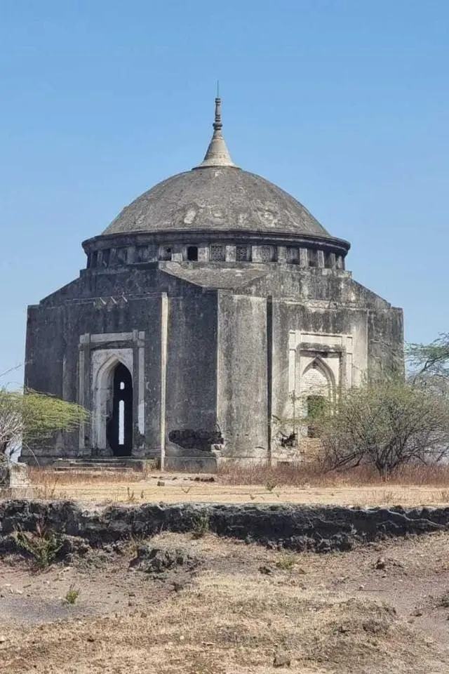 તુર્કીના અંતિમ ખલીફા, અબ્દુલ મજીદ, વિવાદાસ્પદ દસ્તાવેજમાં શું છે, હૈદરાબાદના નિઝામ દ્વારા મદદ, મહારાષ્ટ્ર, મુસ્લિમ, બીબીસી ગુજરાતી, બીબીસી ન્યૂઝ ગુજરાતી