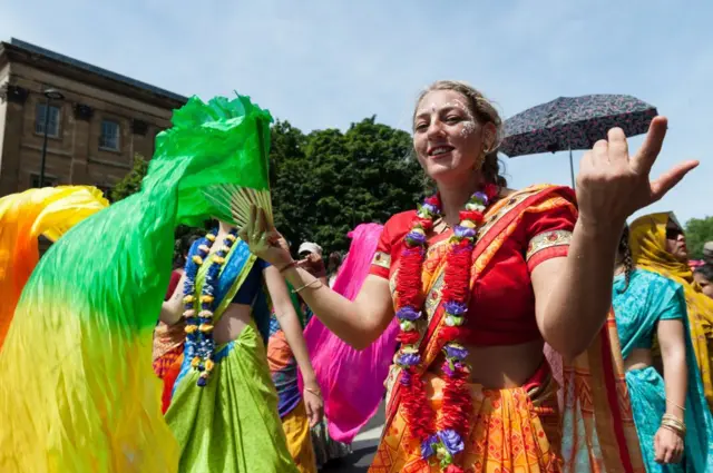 বিশ্ব জুড়ে ছড়িয়ে আছেন ইসকনের লাখো ভক্ত