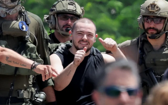 हमासच्या कैदेतून सोडवलेले बंदी.