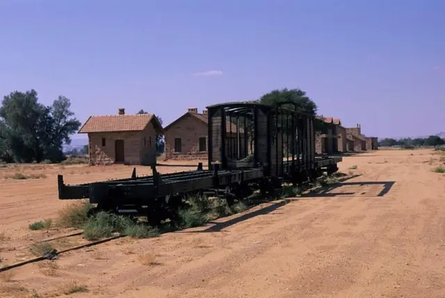  ১৯০০ সালের দিকে হিজায রেলওয়ে’র নির্মাণকাজ শুরু করা হয়েছিলো।