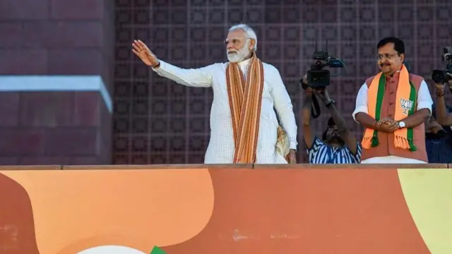 నరేంద్ర మోదీ, మమత బెనర్జీ, విజయ్, రాజకీయాలు, బీజేపీ, అస్సాం, పశ్చిమ బెంగాల్, తమిళనాడు