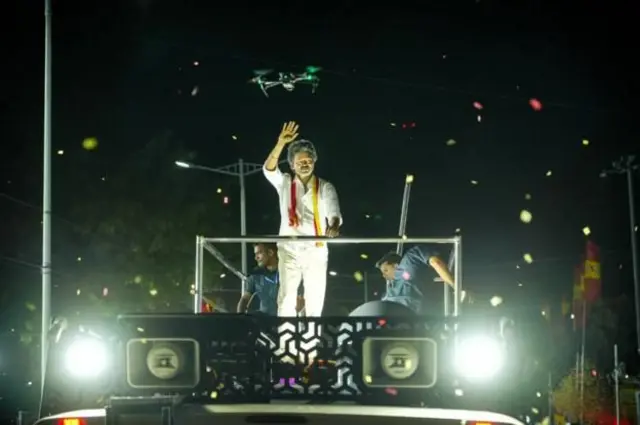 எந்த அரசியல் ஆதாயமும் தேட விரும்பவில்லை என்கிறார் தவெக கொள்கைபரப்பு பொதுச் செயலாளர் அருண்ராஜ்.