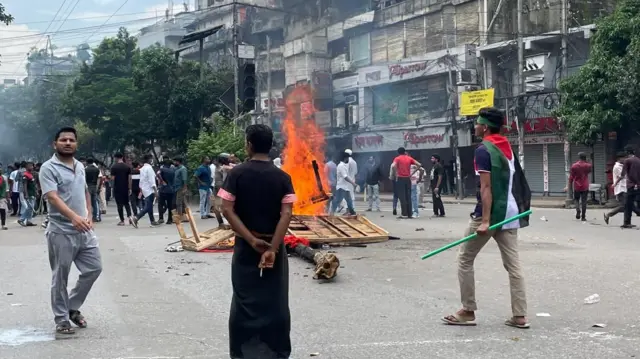 রবিবার ঢাকার একটি দৃশ্য