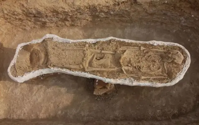 खुदाई में मिला मानव कंकाल